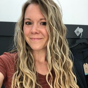Meet your Posher, Brooke